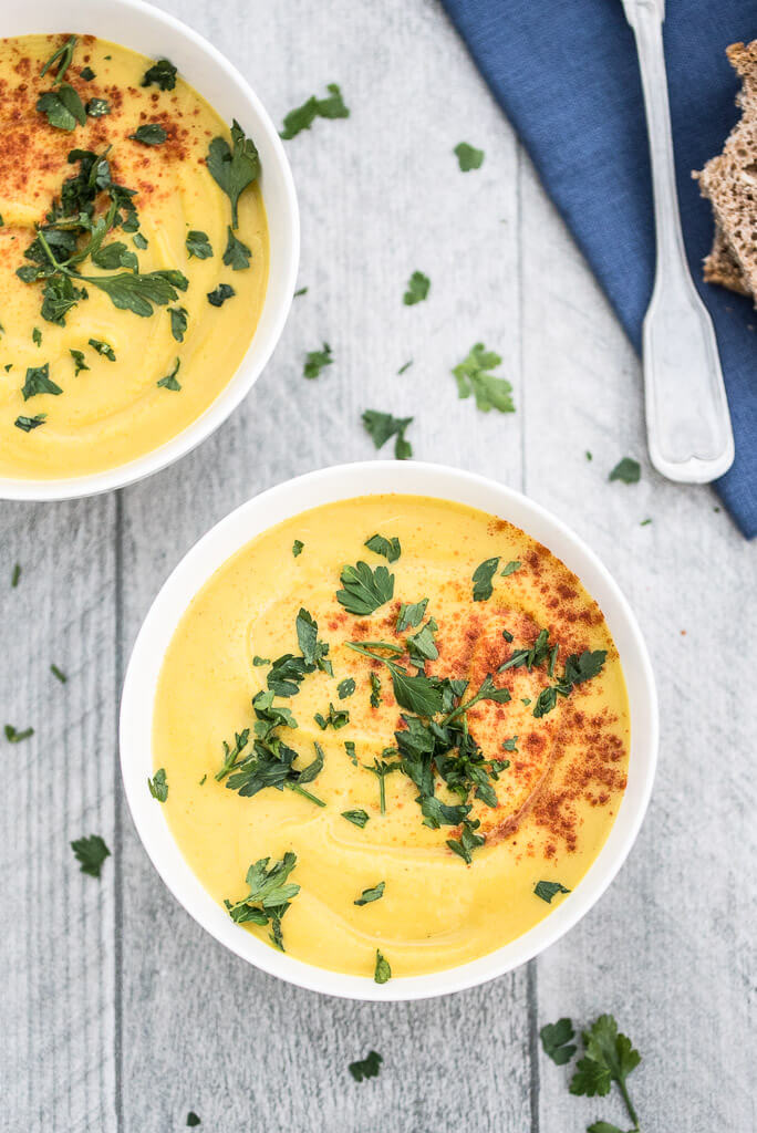 Picture of Easy Roasted Butternut Squash Soup Recipe , vegan, gluten-free and healthy 
