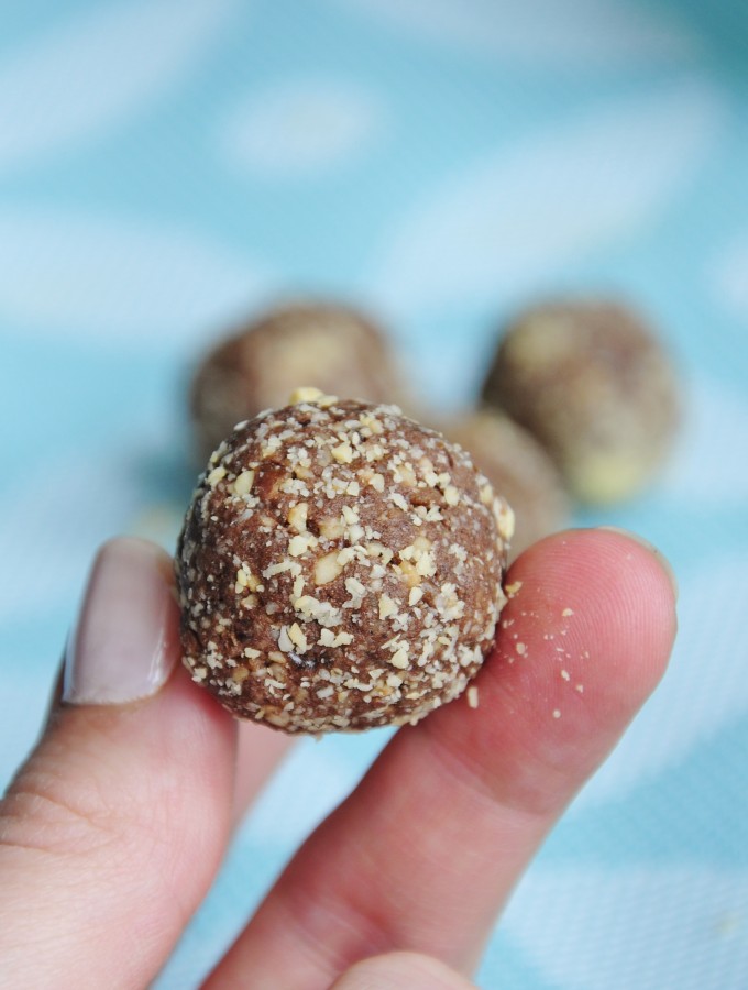 Chocolate Peanut Vegan Protein Balls Recipe - Vegan Family Recipes