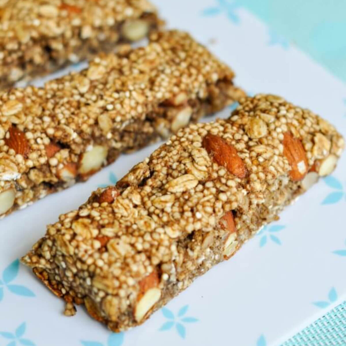 Puffed Quinoa Oat Bars Recipe - Vegan Family Recipes