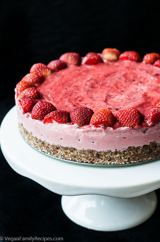 Strawberry Ice Cream Cake (V,GF) Vegan Family Recipes