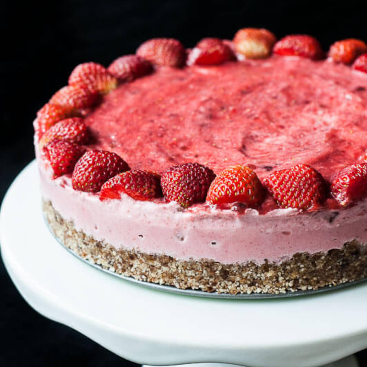 Vegan Strawberry Ice Cream Cake Recipe - Vegan Family Recipes