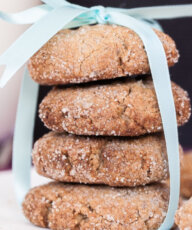 Peanut Butter Chia Seed Cookies Recipe | VeganFamilyRecipes.com | #vegan #dessert