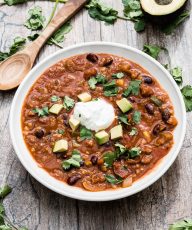Red Lentil Chili Recipe , Quick and Easy - VeganFamilyRecipes.com #vegan #dinner