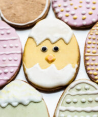 Vegan Easter Cookies Recipe with natural icing frosting