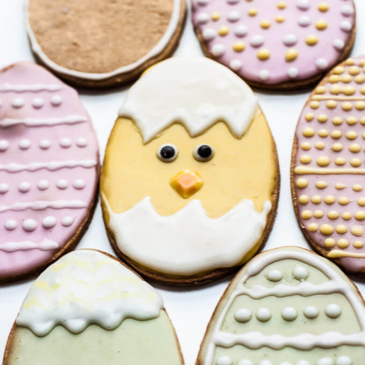 Vegan Easter Cookies Recipe with natural icing frosting