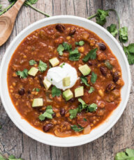 Red Lentil Chili Recipe , Quick and Easy - VeganFamilyRecipes.com #vegan #dinner