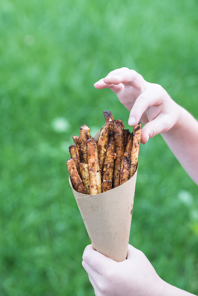 Baked Cajun Fries Recipe - Crispy, oven baked, spicy french fries! - VeganFamilyRecipes.com #healthy #potatoes #vegan